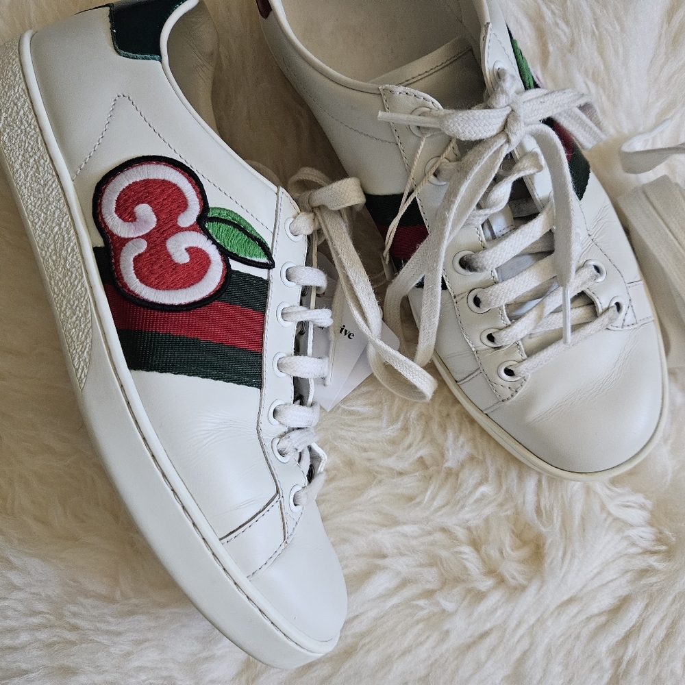 Gucci White Leather ACE GG CHERRY Sneakers Size 37.5
